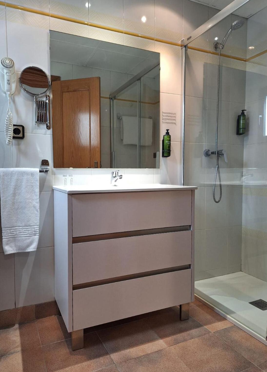 أندورا لا فيلا Aparthotel El Serch المظهر الخارجي الصورة